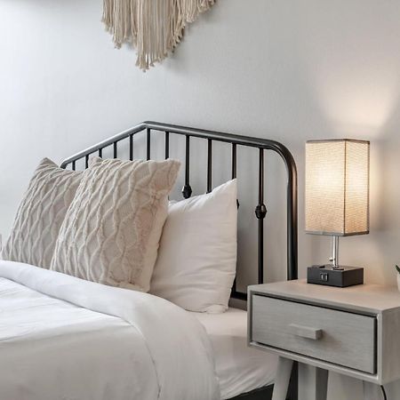 Beautiful Luxury 1Br In The Heart On Minneapolis Exterior photo