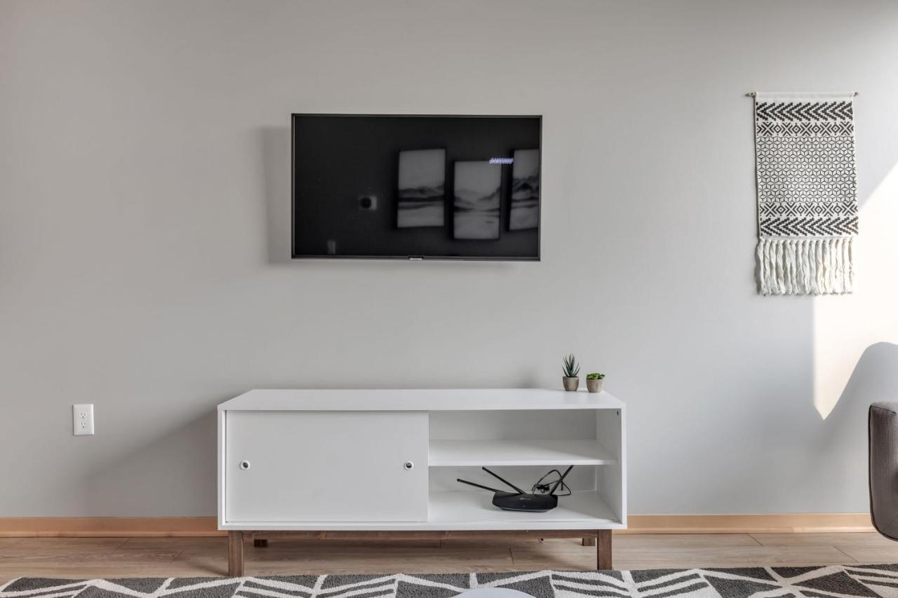 Beautiful Luxury 1Br In The Heart On Minneapolis Exterior photo